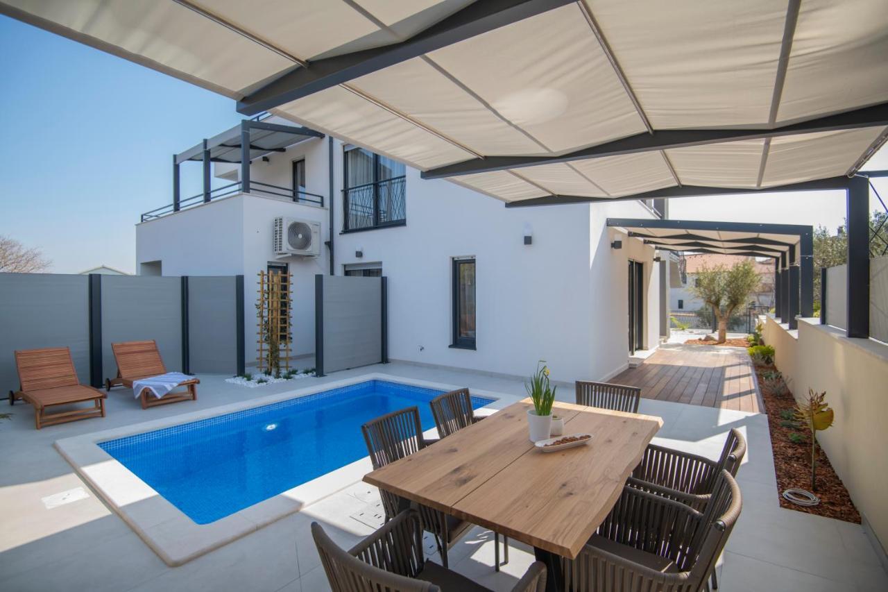 Villa Magna Luxury Apartments Murter Exteriör bild