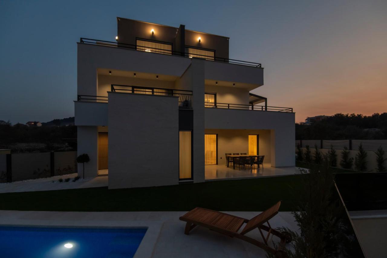 Villa Magna Luxury Apartments Murter Exteriör bild